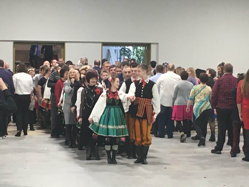 To jedyny taki bal w Wielkopolsce. Kilkaset osób szaleje na parkiecie