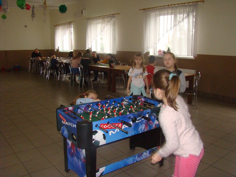 Ferie na wesoło. Gotowali, tańczyli, lepili z gliny i rysowali