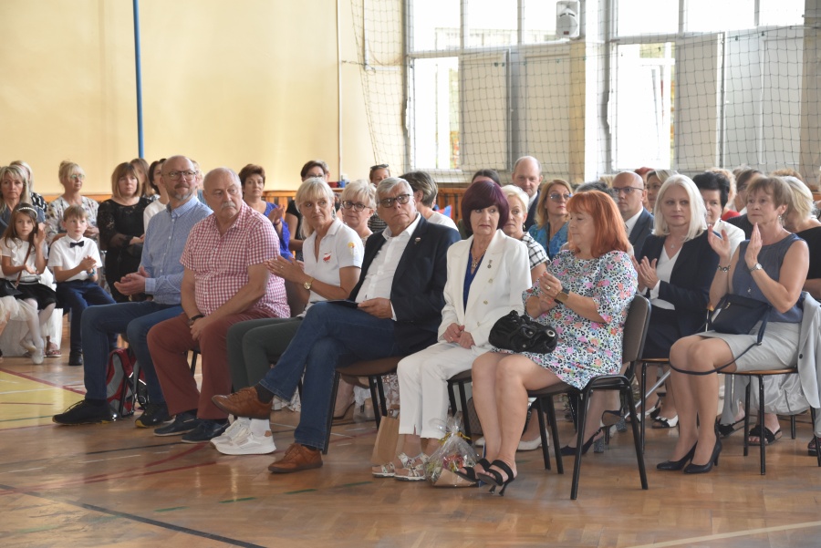 Szkoła Podstawowa nr 15 skończyła 30 lat. Uroczyście obchodzili jubileusz