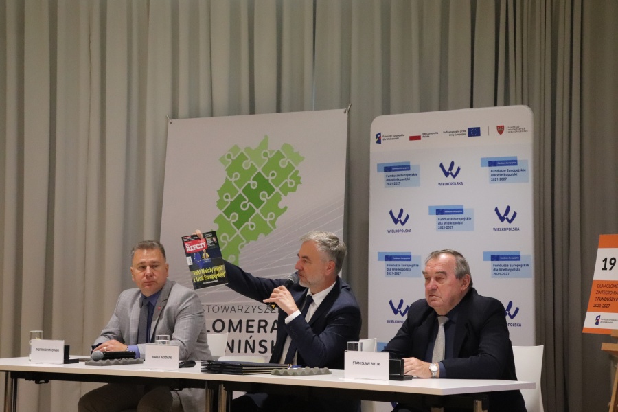 Gorąca dyskusja o przyszłości Polski w UE przy podpisaniu porozumienia