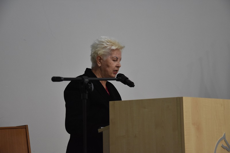 „Uczmy się tańczyć w deszczu”. Koniński Uniwersytet Trzeciego Wieku zainaugurował rok akademicki