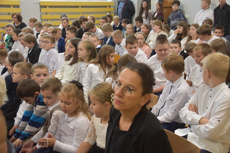 Spełniły się marzenia uczniów. Szkoła wypiękniała po gruntownym remoncie