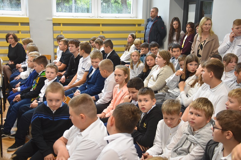 Spełniły się marzenia uczniów. Szkoła wypiękniała po gruntownym remoncie