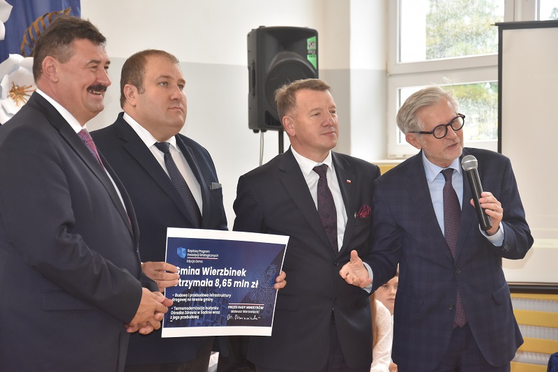 Spełniły się marzenia uczniów. Szkoła wypiękniała po gruntownym remoncie