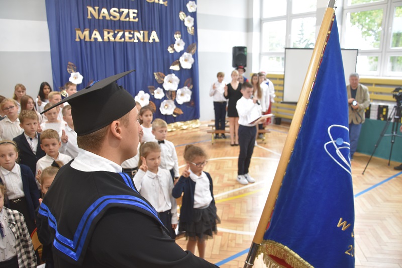 Spełniły się marzenia uczniów. Szkoła wypiękniała po gruntownym remoncie