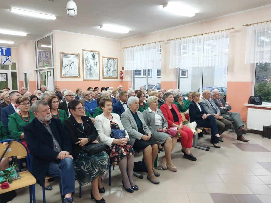 Seniorzy rozpoczęli rok. Uniwersytet Trzeciego Wieku ma 13 nowych członków