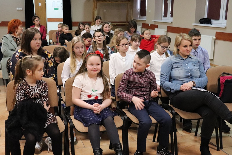 Aż 52 recytatorów w konkursie „Czerwieńcie, zieleńcie się słowa”