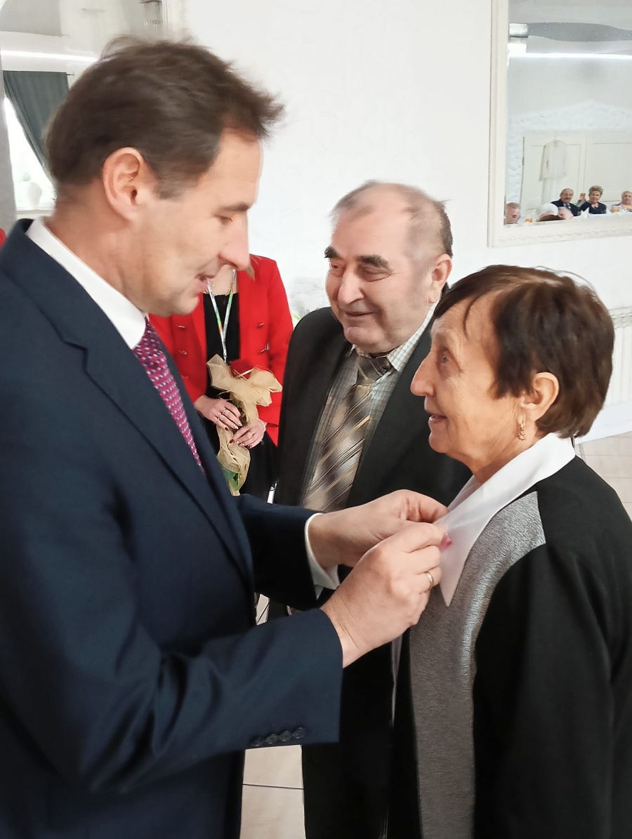 Świętowały złote i diamentowe pary