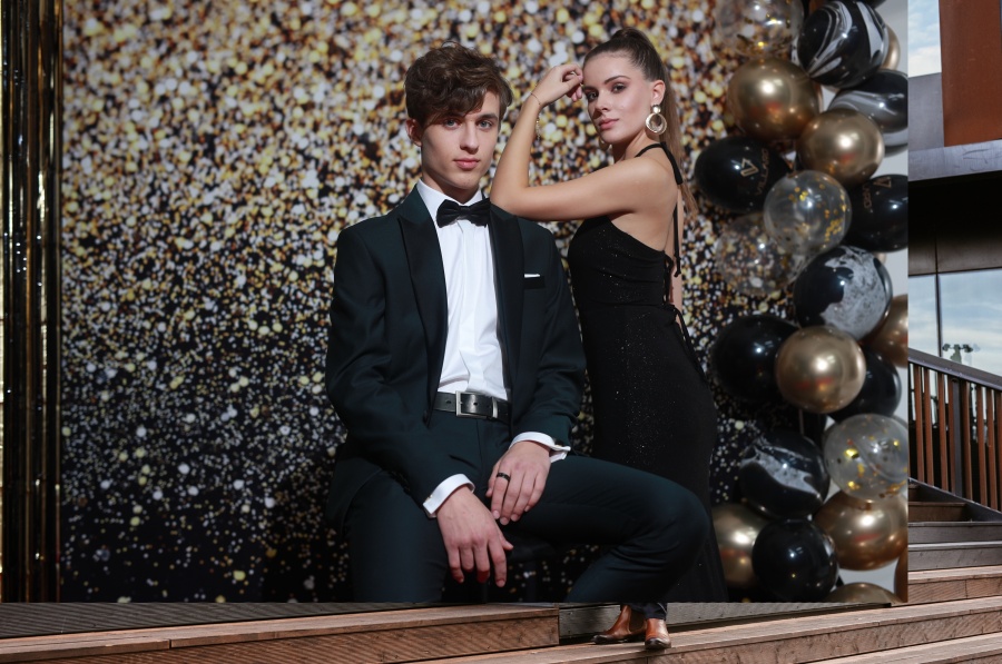 VILLARO - Konin - największy w regionie salon z odzieżą męską. Odkryj Świat Męskiej Elegancji!