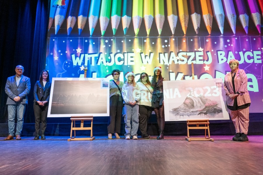 Prace młodych artystów z KDK trafiły do konińskiego szpitala, hospicjum i DPS