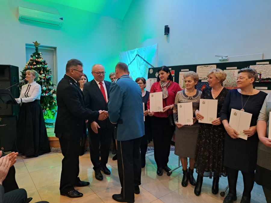 Tradycyjnie sala pełna gości na Wigilii u Zofii Urbanowskiej