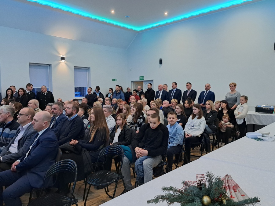 Tradycyjnie sala pełna gości na Wigilii u Zofii Urbanowskiej