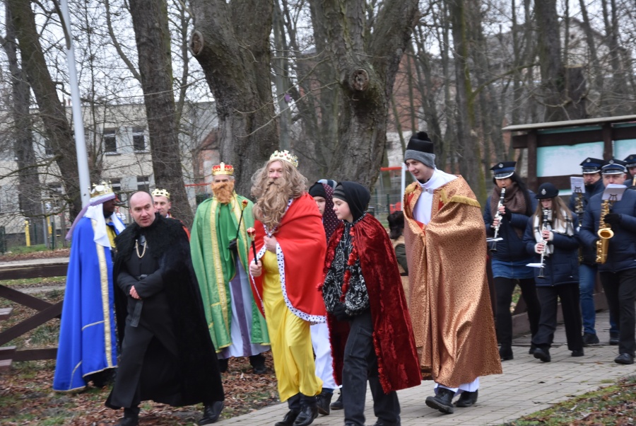 Orszak, żurek i wodzirej