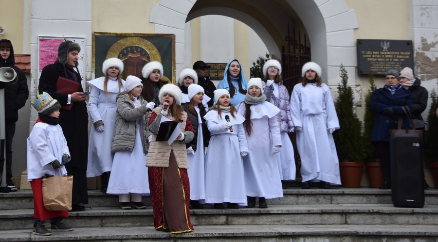 Orszak, żurek i wodzirej