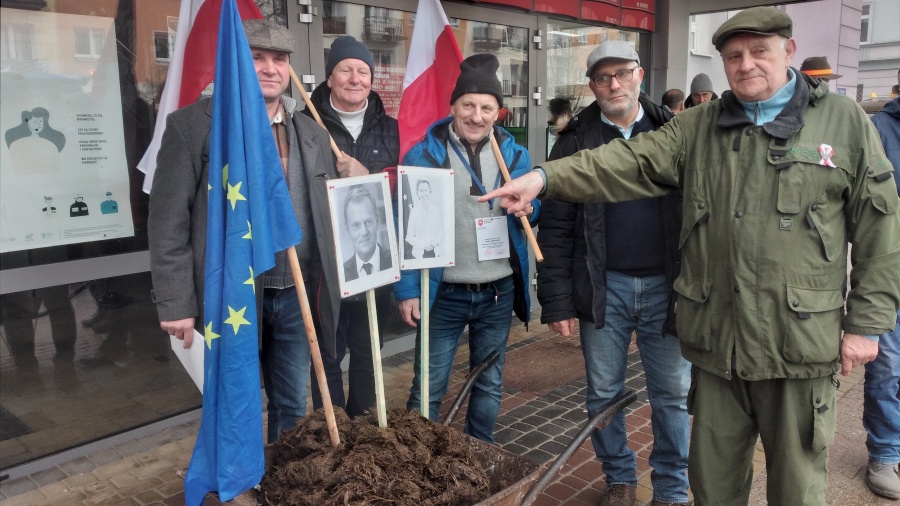 Protesty rolnicze w naszym regionie. Na drogach ponad 600 maszyn