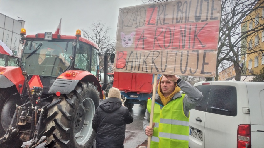 Protesty rolnicze w naszym regionie. Na drogach ponad 600 maszyn