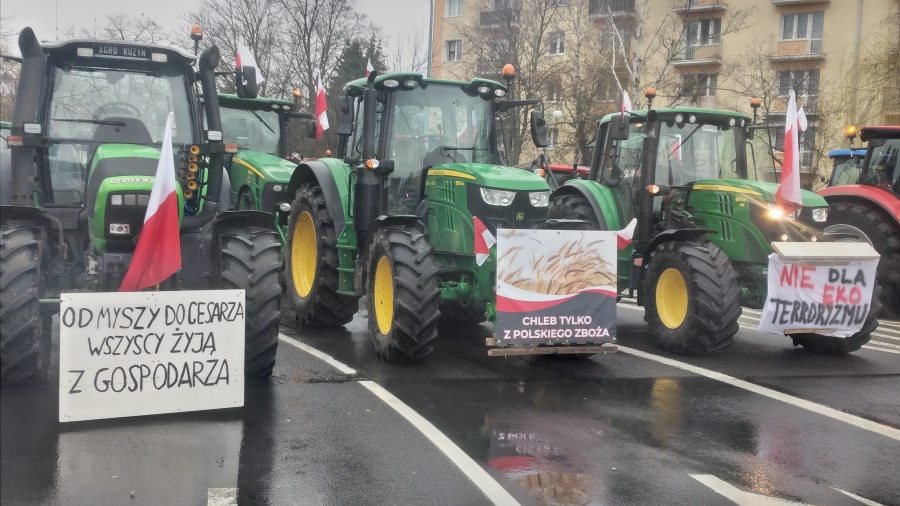 Protesty rolnicze w naszym regionie. Na drogach ponad 600 maszyn