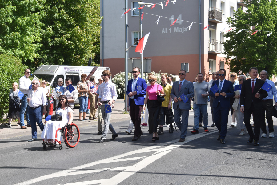 „To są święta nas wszystkich – Polaków”. Uroczystości dedykowane ludziom pracującym na rozwój regionu