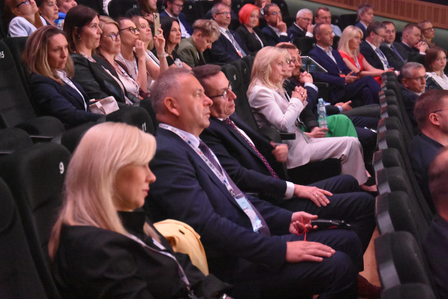 „Nie możemy odtrąbić sukcesu i się rozejść”. Konferencja „Droga do zatrudnienia po węglu” z udziałem zagranicznych gości