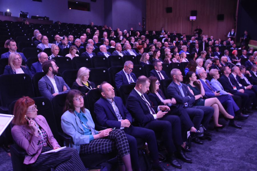 „Nie możemy odtrąbić sukcesu i się rozejść”. Konferencja „Droga do zatrudnienia po węglu” z udziałem zagranicznych gości