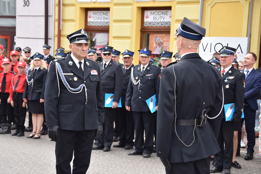 „Dziękujemy za każdy uratowany dom, za każde uratowane życie”. Wielkie święto strażaków