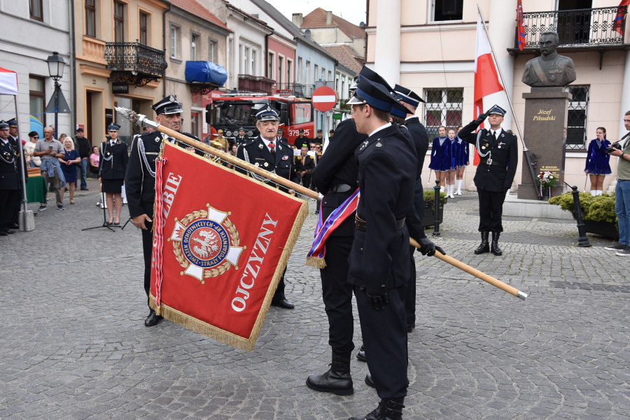 „Dziękujemy za każdy uratowany dom, za każde uratowane życie”. Wielkie święto strażaków