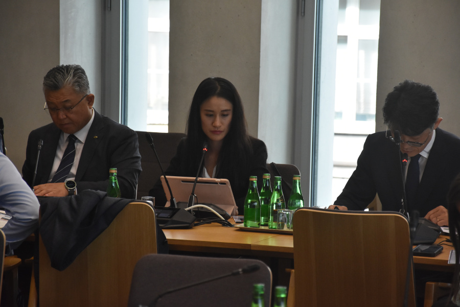 W sejmie o budowie elektrowni jądrowej w Koninie. Wiceminister aktywów państwowych się pojawił i wyszedł z komisji