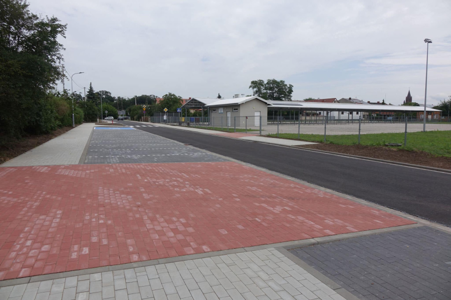 Ulica w sercu miejscowości w nowej odsłonie. Symbolicznie oddana do użytku