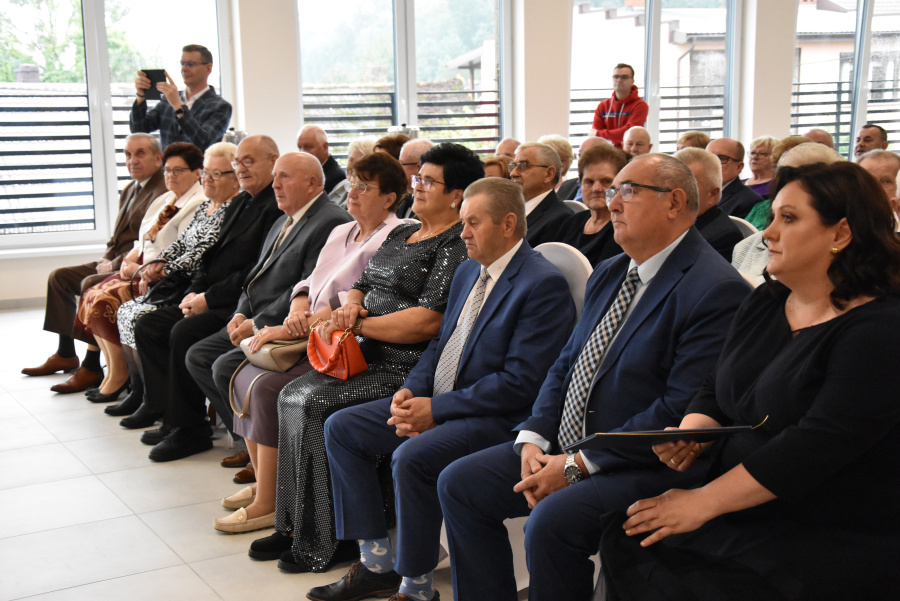 „Znaleźć właściwą osobę i być właściwą osobą”. Złote Gody 22 par