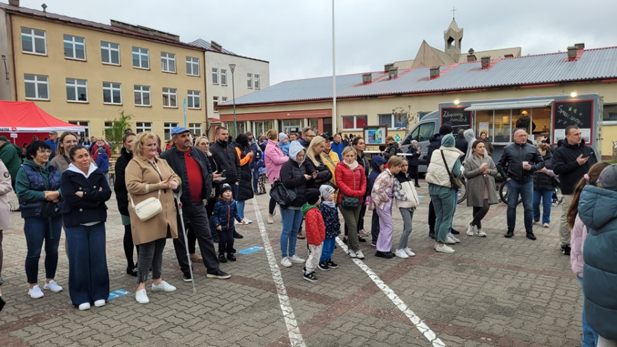 Piknik Konińskiego Pyrka w „dziewiątce”. Zbierają pieniądze na budowę ścieżki sensorycznej