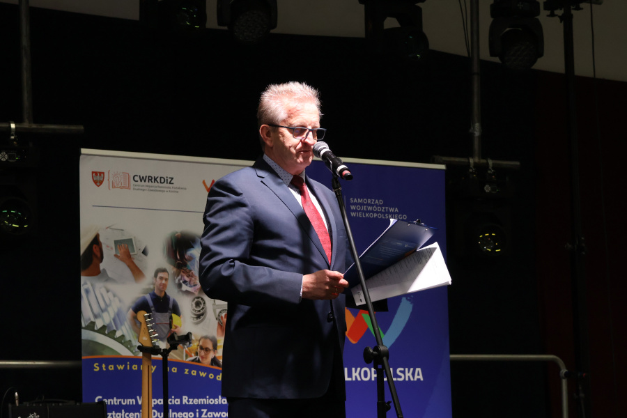 Trwa Noc Zawodowców. Mnóstwo atrakcji, konkursy i wystawy