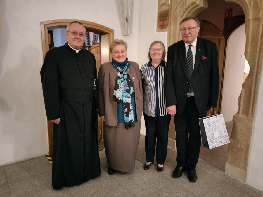 Cztery koncerty w kazimierowskim klasztorze. Jako ostatni wystąpił prof. Andrzej Chorosiński