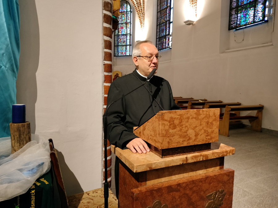 Cztery koncerty w kazimierowskim klasztorze. Jako ostatni wystąpił prof. Andrzej Chorosiński