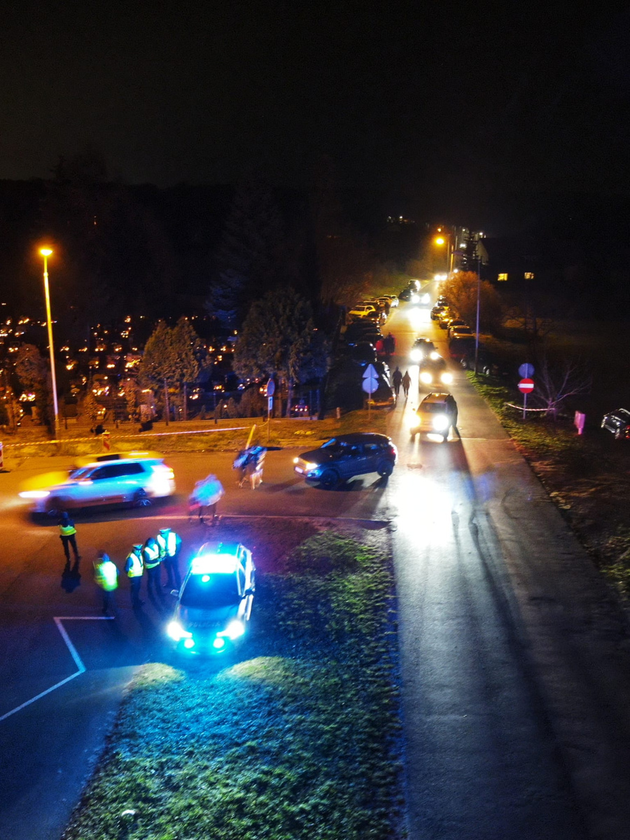 Dron nad cmentarzami. „Nie ma większych problemów z płynnością ruchu”