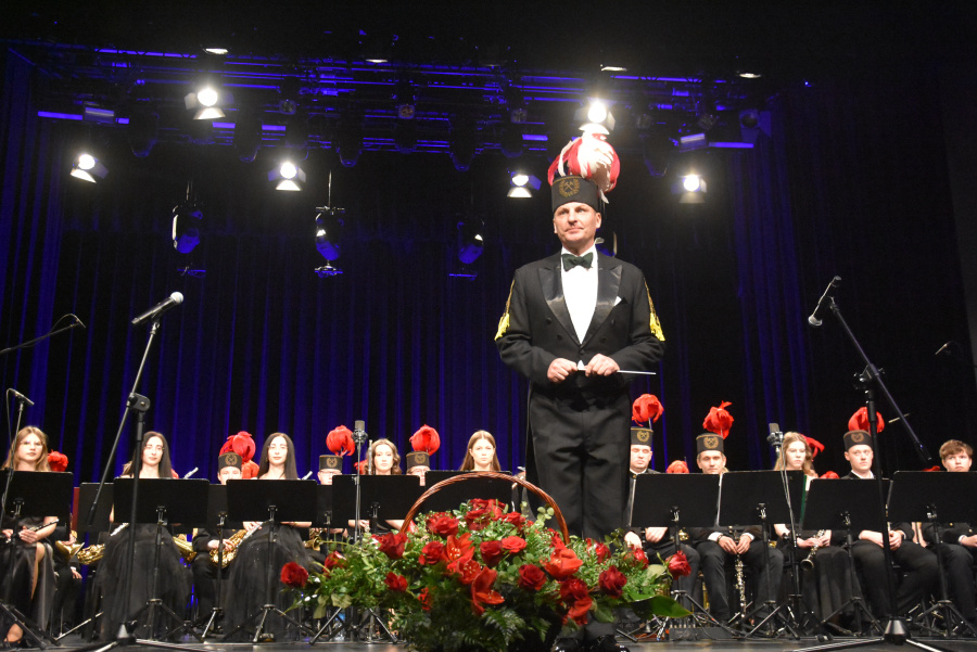 Orkiestra PAK KWB Konin i Waldemar Malicki. Koncert pełen wirtuozerii