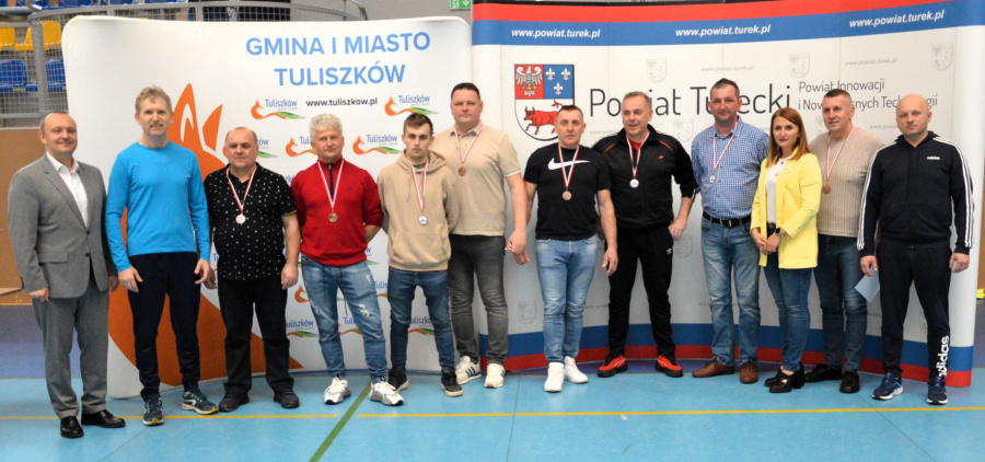 Gmina Malanów najlepsza w futsalowym turnieju samorządowców powiatu tureckiego