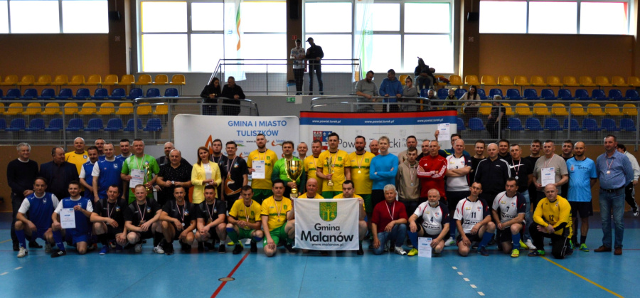 Gmina Malanów najlepsza w futsalowym turnieju samorządowców powiatu tureckiego