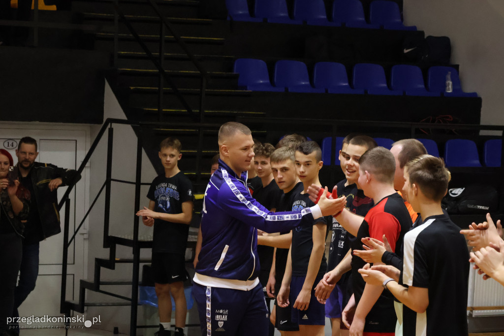 Kajetan Bajzert powitany w klubie