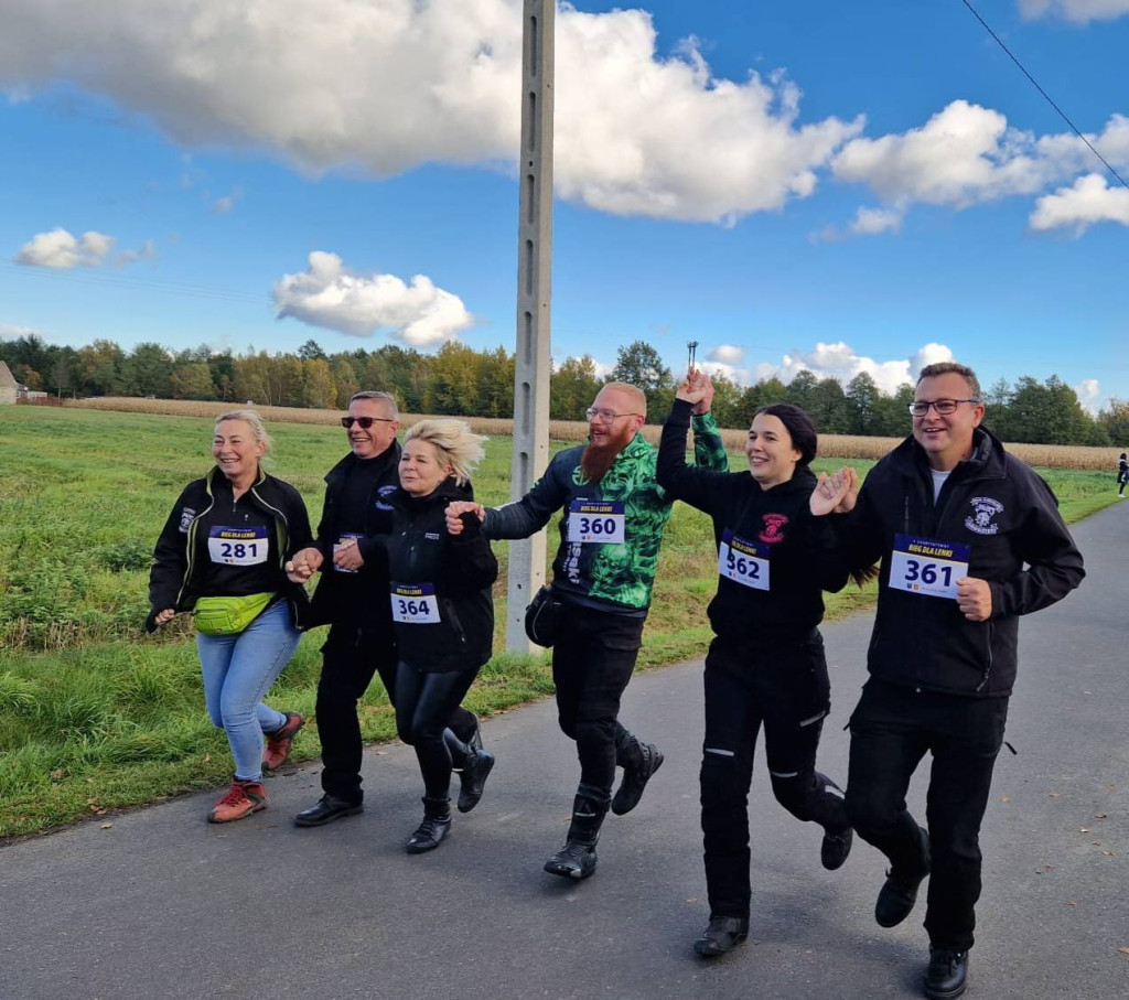 400 osób pobiegło dla Lenki