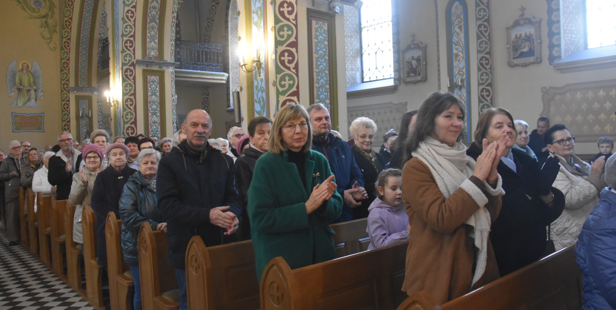 Koncert organowy i poświęcenie cennej figury