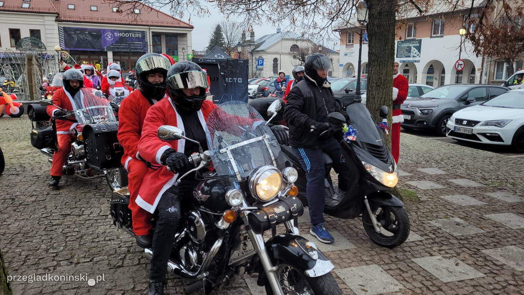Mikołaje na motocyklach w Koninie