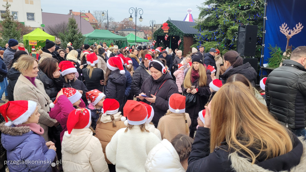 Świątecznie na rynku w Ślesinie