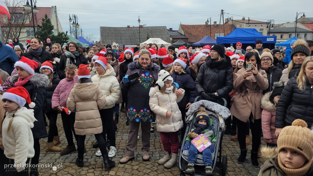 Świątecznie na rynku w Ślesinie