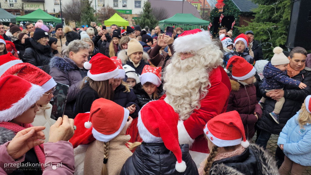Świątecznie na rynku w Ślesinie