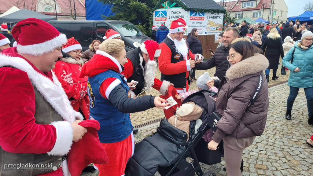 Świątecznie na rynku w Ślesinie
