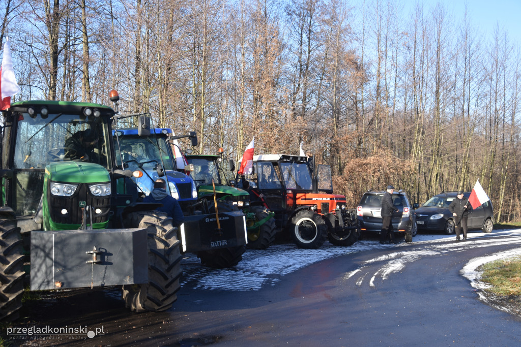 Protest rolników na wiadukcie nad autostradą