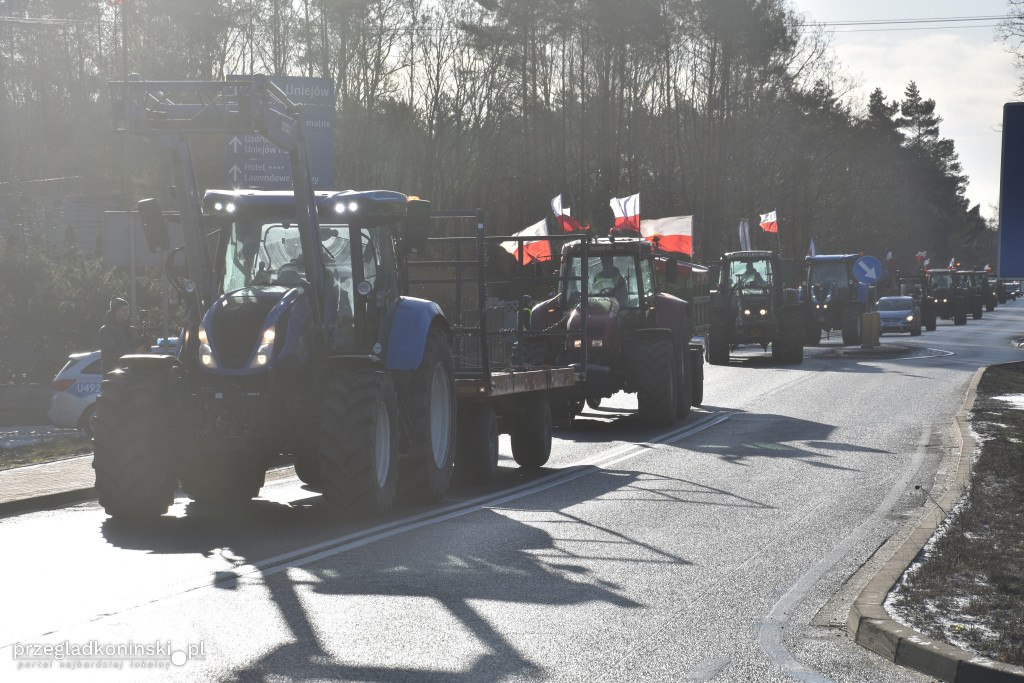 Protest rolników na wiadukcie nad autostradą