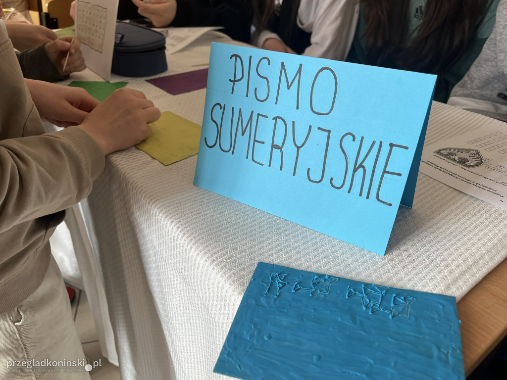Dzień z historią w SP15 w Koninie