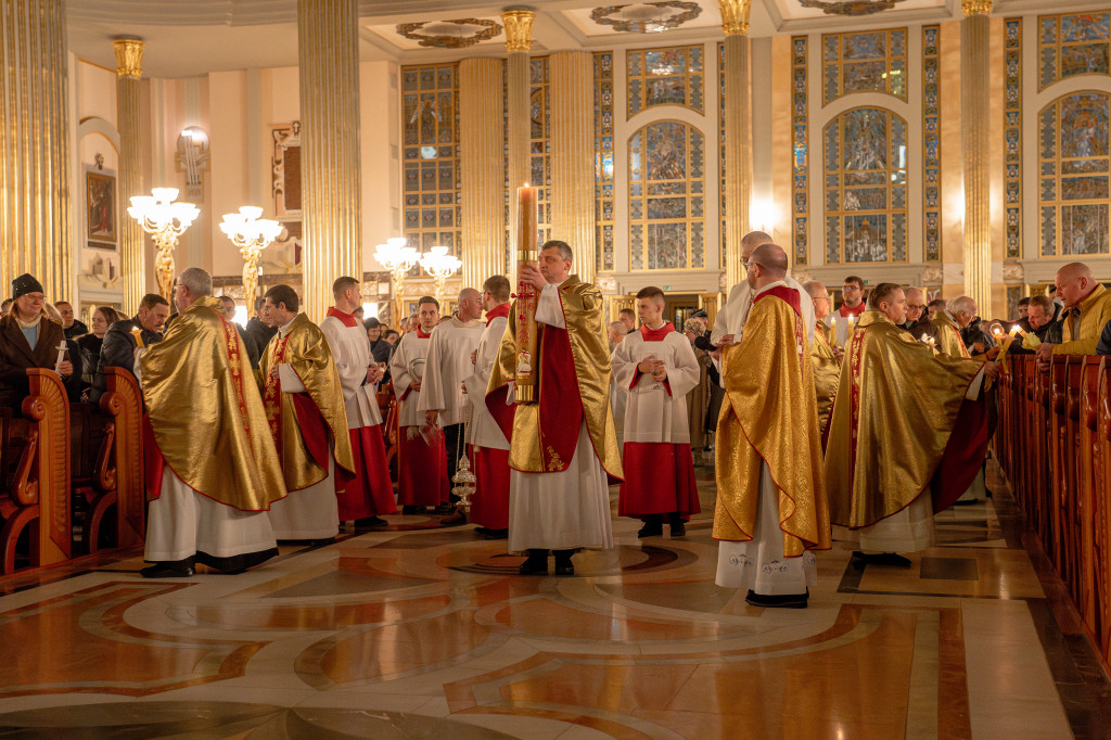 Liturgia Wigilii Paschalnej w Licheniu
