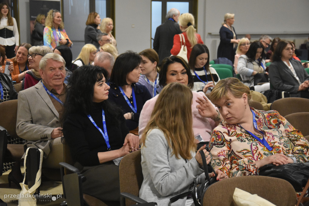 Nauczyciele w Koninie wypaleni zawodowo. Dyskusja na konferencji